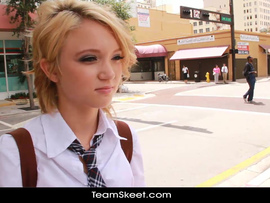 Hot Schoolgirl Sluts Fucking In A Wild Threeway