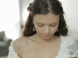 Solo Striptease From The Most Beautiful Teen Girl